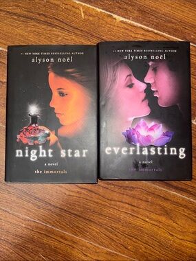 ✨2 Book Bundle | Alyson Noël "Night Star" & "Everlasting" Hardcover ✨